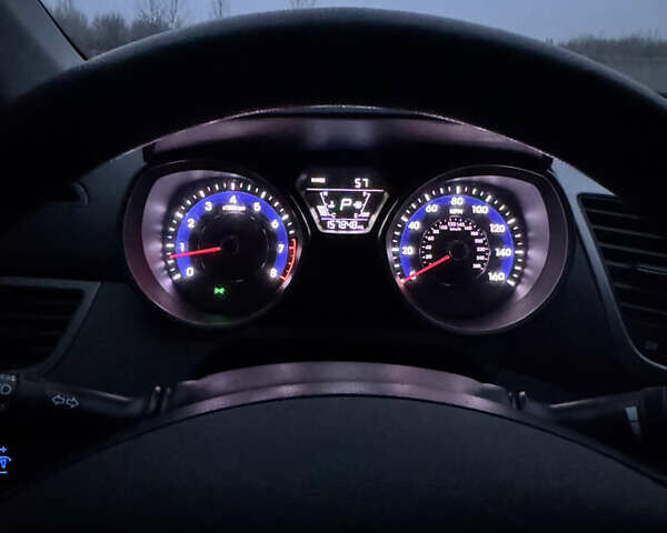 Серый Хендай Элантра, объемом двигателя 1.8 л и пробегом 258 тыс. км за 9000 $, фото 15 на Automoto.ua