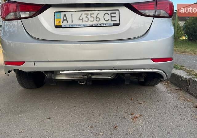 Сірий Хендай Елантра, об'ємом двигуна 1.8 л та пробігом 285 тис. км за 5800 $, фото 7 на Automoto.ua