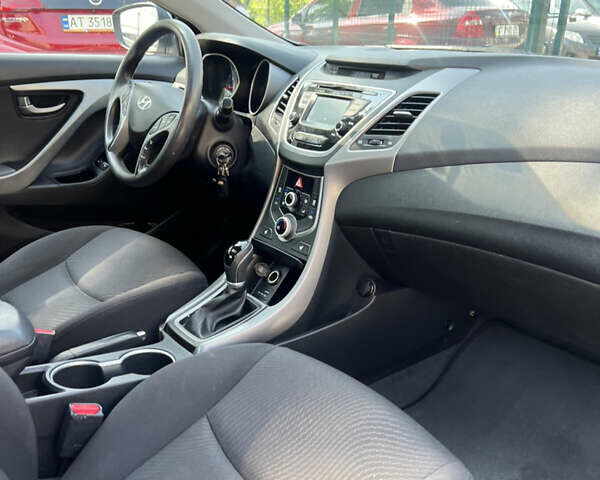 Сірий Хендай Елантра, об'ємом двигуна 1.8 л та пробігом 122 тис. км за 10350 $, фото 13 на Automoto.ua