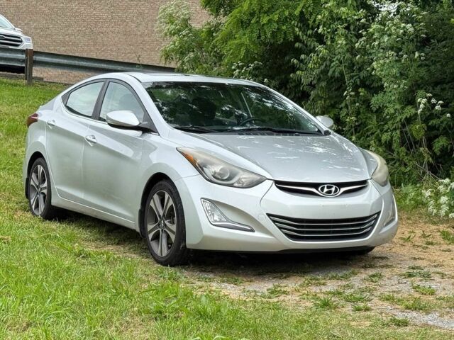 Хендай Элантра 2015 в Житомире на Automoto.ua Серый Хендай Элантра, объемом двигателя 2 л и пробегом 80 тыс. км за 4800 $, фото 2 на Automoto.ua