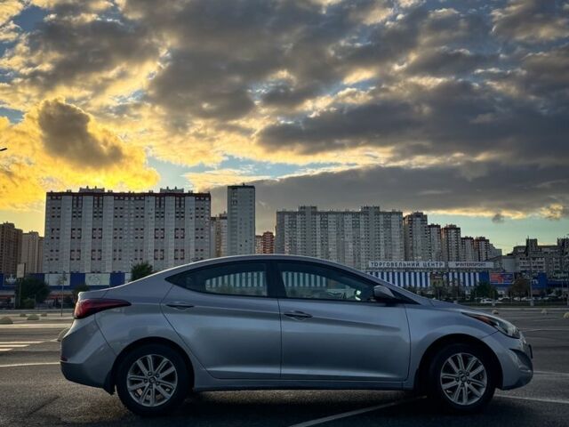 Сірий Хендай Елантра, об'ємом двигуна 1.8 л та пробігом 189 тис. км за 7500 $, фото 5 на Automoto.ua