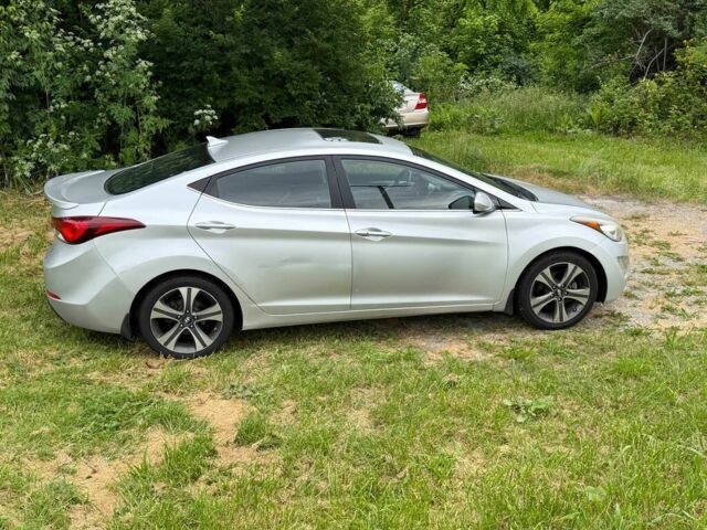 Хендай Элантра 2015 в Житомире на Automoto.ua Серый Хендай Элантра, объемом двигателя 2 л и пробегом 80 тыс. км за 4800 $, фото 5 на Automoto.ua