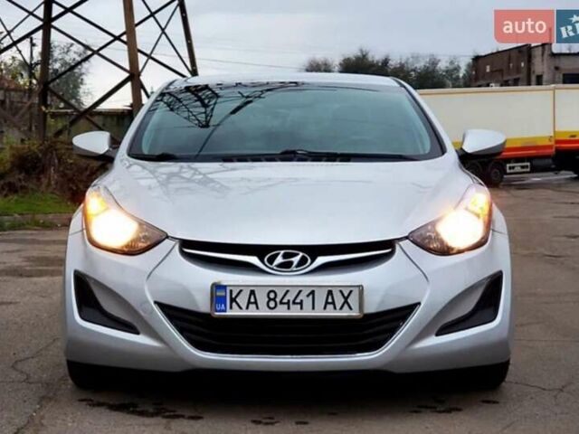 Серый Хендай Элантра, объемом двигателя 1.8 л и пробегом 215 тыс. км за 9500 $, фото 2 на Automoto.ua