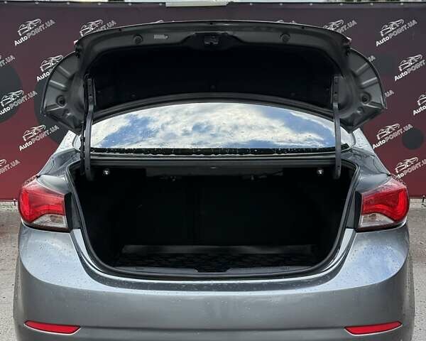 Хендай Элантра 2015 в Сумах на Automoto.ua Серый Хендай Элантра, объемом двигателя 1.8 л и пробегом 115 тыс. км за 12000 $, фото 11 на Automoto.ua