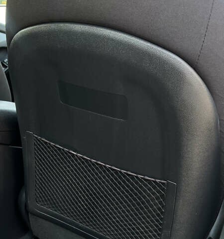 Сірий Хендай Елантра, об'ємом двигуна 1.8 л та пробігом 122 тис. км за 10350 $, фото 9 на Automoto.ua