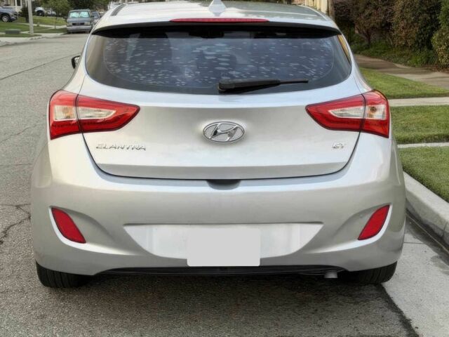 Сірий Хендай Елантра, об'ємом двигуна 2 л та пробігом 73 тис. км за 3100 $, фото 5 на Automoto.ua