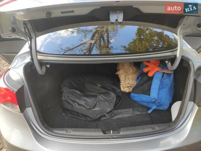 Хендай Элантра 2015 в Киеве на Automoto.ua Серый Хендай Элантра, объемом двигателя 1.8 л и пробегом 159 тыс. км за 10500 $, фото 16 на Automoto.ua