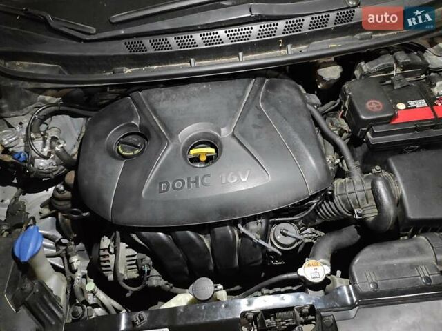 Хендай Элантра 2015 в Киеве на Automoto.ua Серый Хендай Элантра, объемом двигателя 1.8 л и пробегом 159 тыс. км за 10500 $, фото 4 на Automoto.ua