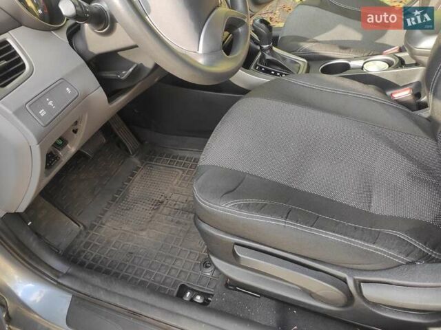 Хендай Элантра 2015 в Киеве на Automoto.ua Серый Хендай Элантра, объемом двигателя 1.8 л и пробегом 159 тыс. км за 10500 $, фото 13 на Automoto.ua