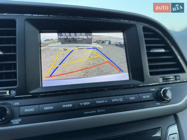 Сірий Хендай Елантра, об'ємом двигуна 2 л та пробігом 135 тис. км за 10899 $, фото 31 на Automoto.ua