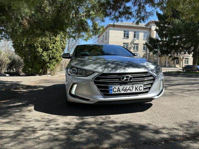 Серый Хендай Элантра, объемом двигателя 2 л и пробегом 71 тыс. км за 12300 $, фото 6 на Automoto.ua