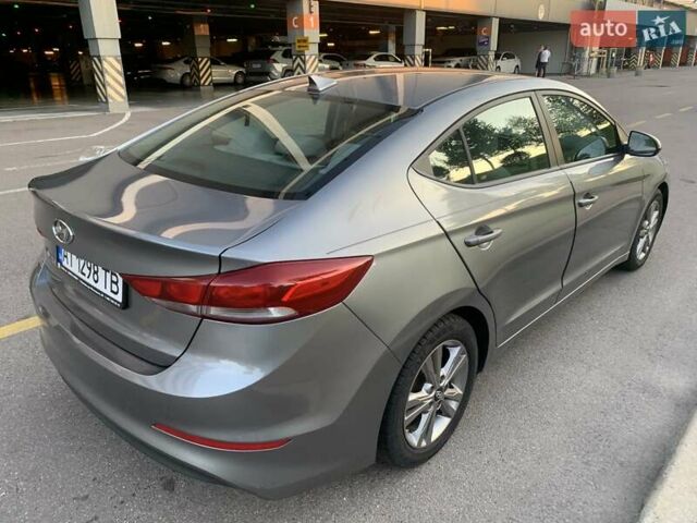 Сірий Хендай Елантра, об'ємом двигуна 2 л та пробігом 169 тис. км за 11700 $, фото 5 на Automoto.ua