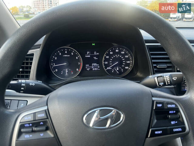 Серый Хендай Элантра, объемом двигателя 2 л и пробегом 136 тыс. км за 10700 $, фото 6 на Automoto.ua