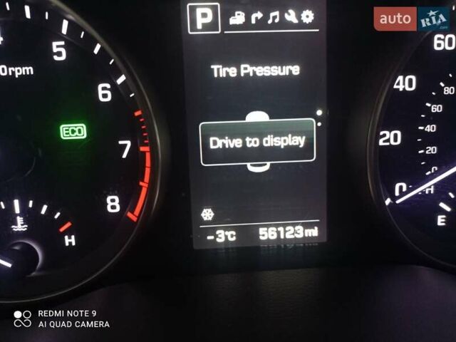 Серый Хендай Элантра, объемом двигателя 2 л и пробегом 90 тыс. км за 14000 $, фото 1 на Automoto.ua