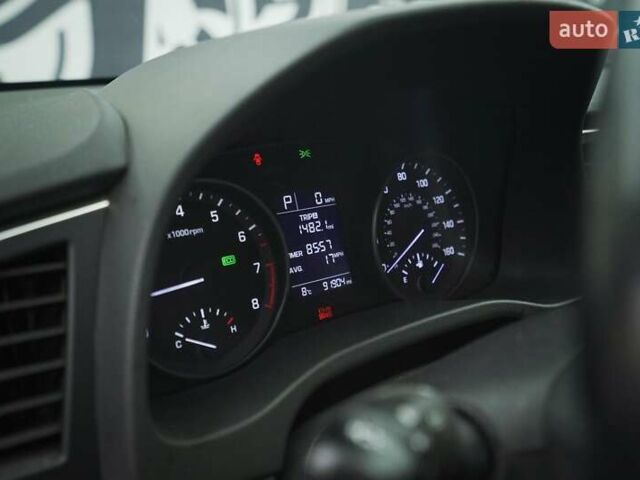 Серый Хендай Элантра, объемом двигателя 2 л и пробегом 147 тыс. км за 10499 $, фото 10 на Automoto.ua