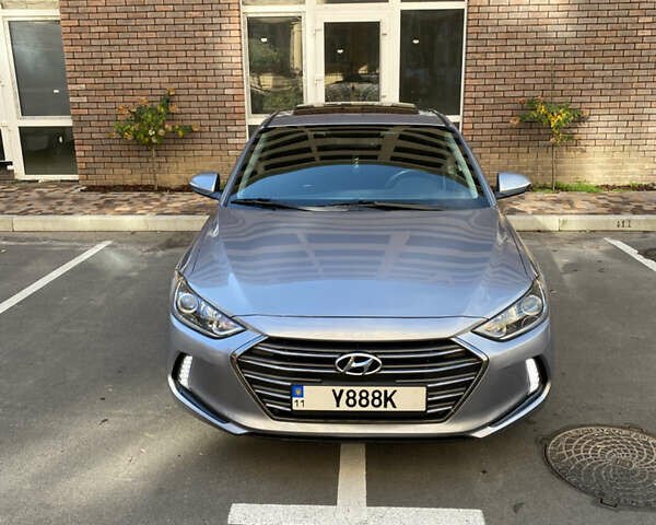 Хендай Элантра 2016 в Киеве на Automoto.ua Серый Хендай Элантра, объемом двигателя 2 л и пробегом 122 тыс. км за 14000 $, фото 3 на Automoto.ua