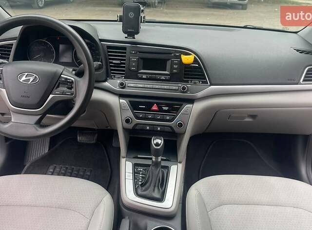 Серый Хендай Элантра, объемом двигателя 2 л и пробегом 173 тыс. км за 10850 $, фото 16 на Automoto.ua