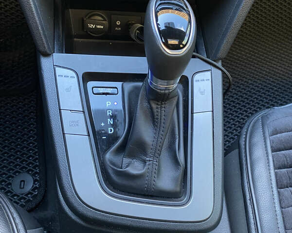 Хендай Элантра 2016 в Киеве на Automoto.ua Серый Хендай Элантра, объемом двигателя 2 л и пробегом 122 тыс. км за 14000 $, фото 30 на Automoto.ua