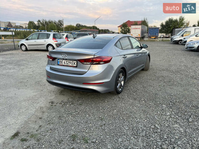 Сірий Хендай Елантра, об'ємом двигуна 2 л та пробігом 135 тис. км за 10899 $, фото 5 на Automoto.ua