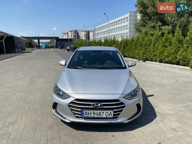 Хендай Элантра 2016 в Днепре (Днепропетровске) на Automoto.ua Серый Хендай Элантра, объемом двигателя 2 л и пробегом 150 тыс. км за 11000 $, фото 3 на Automoto.ua