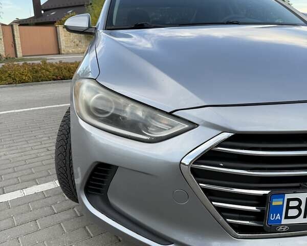 Сірий Хендай Елантра, об'ємом двигуна 2 л та пробігом 225 тис. км за 10300 $, фото 3 на Automoto.ua