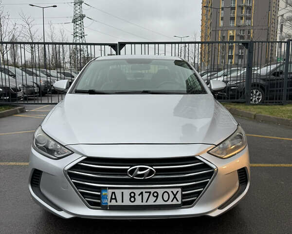 Серый Хендай Элантра, объемом двигателя 2 л и пробегом 100 тыс. км за 9500 $, фото 4 на Automoto.ua