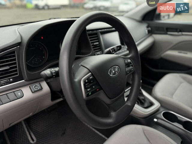 Серый Хендай Элантра, объемом двигателя 2 л и пробегом 135 тыс. км за 9999 $, фото 17 на Automoto.ua