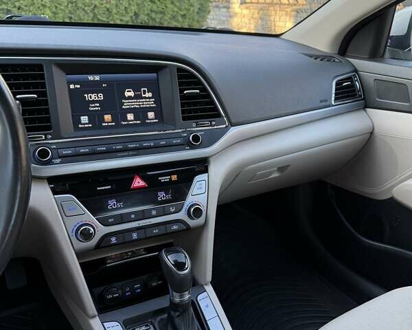 Серый Хендай Элантра, объемом двигателя 2 л и пробегом 115 тыс. км за 11150 $, фото 27 на Automoto.ua