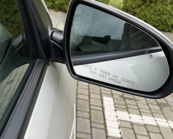 Серый Хендай Элантра, объемом двигателя 2 л и пробегом 115 тыс. км за 11150 $, фото 31 на Automoto.ua