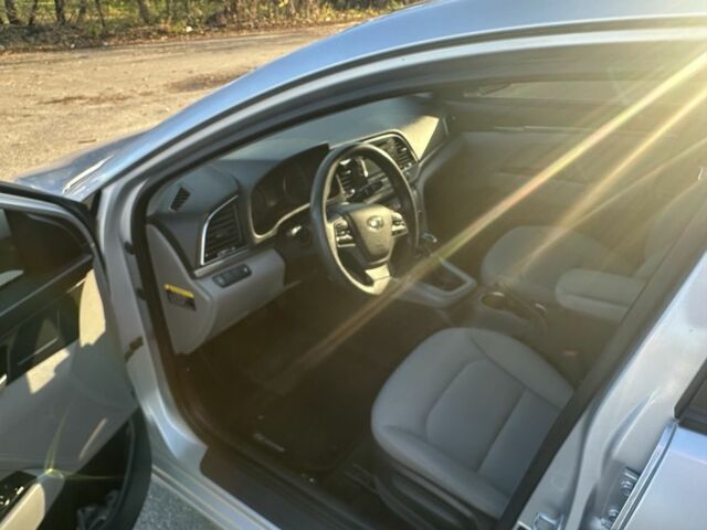 Серый Хендай Элантра, объемом двигателя 2 л и пробегом 186 тыс. км за 10500 $, фото 8 на Automoto.ua