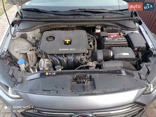 Серый Хендай Элантра, объемом двигателя 2 л и пробегом 90 тыс. км за 14000 $, фото 15 на Automoto.ua