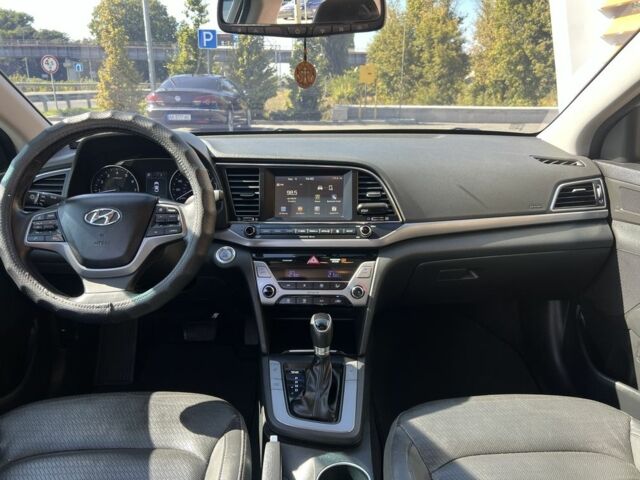 Серый Хендай Элантра, объемом двигателя 2 л и пробегом 151 тыс. км за 303 $, фото 4 на Automoto.ua