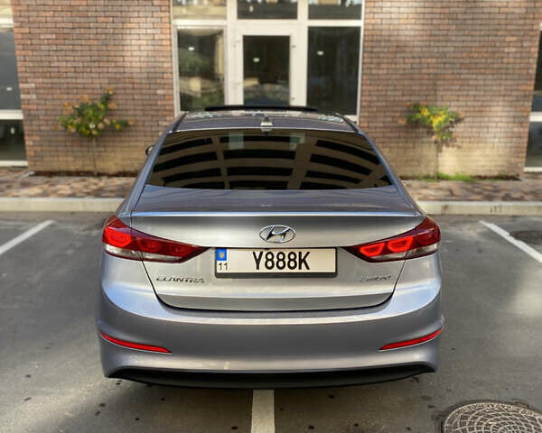 Хендай Элантра 2016 в Киеве на Automoto.ua Серый Хендай Элантра, объемом двигателя 2 л и пробегом 122 тыс. км за 14000 $, фото 12 на Automoto.ua