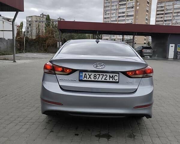 Серый Хендай Элантра, объемом двигателя 2 л и пробегом 179 тыс. км за 13800 $, фото 11 на Automoto.ua
