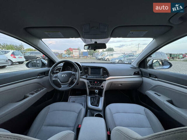 Сірий Хендай Елантра, об'ємом двигуна 2 л та пробігом 135 тис. км за 10899 $, фото 24 на Automoto.ua