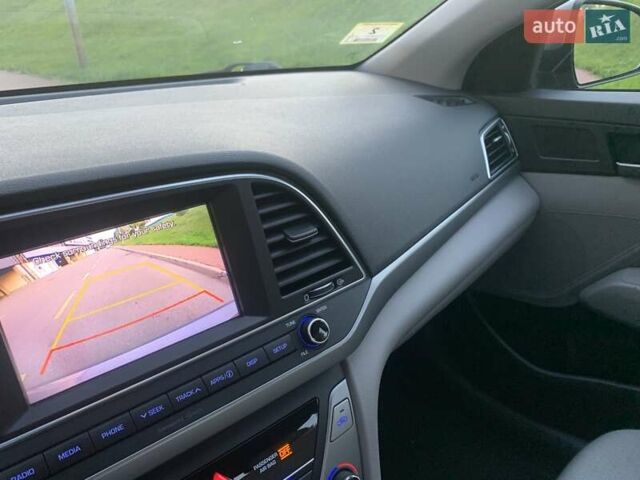 Сірий Хендай Елантра, об'ємом двигуна 2 л та пробігом 169 тис. км за 11700 $, фото 30 на Automoto.ua