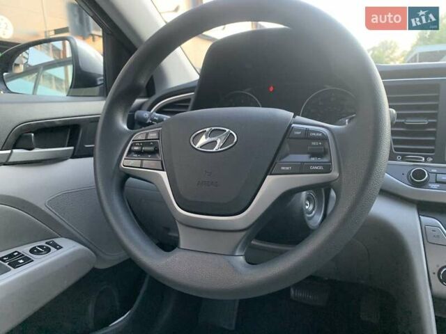 Сірий Хендай Елантра, об'ємом двигуна 2 л та пробігом 169 тис. км за 11700 $, фото 17 на Automoto.ua