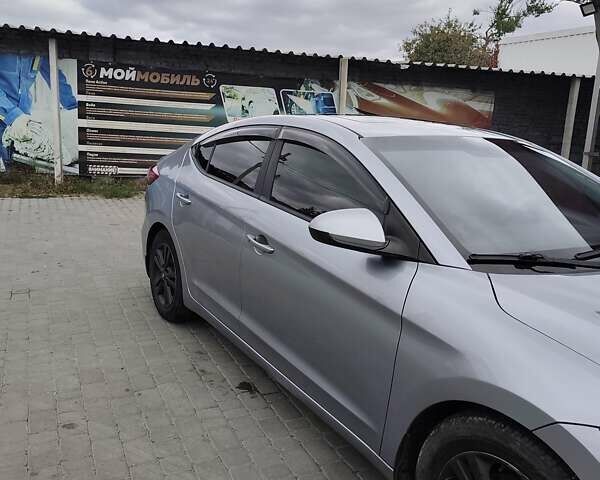Серый Хендай Элантра, объемом двигателя 2 л и пробегом 179 тыс. км за 13800 $, фото 18 на Automoto.ua