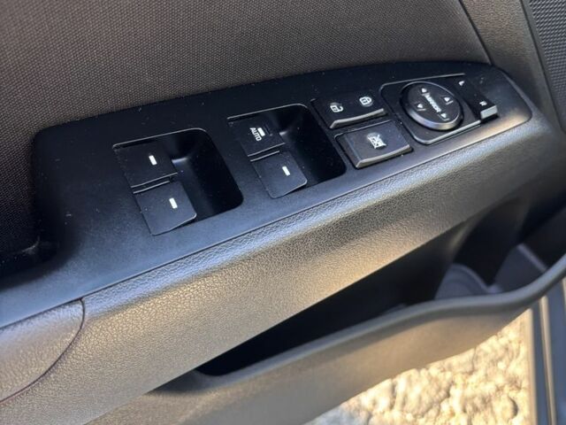 Хендай Элантра 2016 в Киеве на Automoto.ua Серый Хендай Элантра, объемом двигателя 2 л и пробегом 75 тыс. км за 14000 $, фото 15 на Automoto.ua