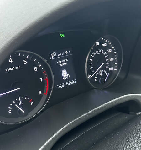 Серый Хендай Элантра, объемом двигателя 2 л и пробегом 190 тыс. км за 10200 $, фото 11 на Automoto.ua