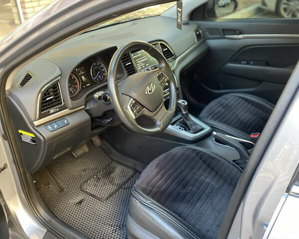 Хендай Элантра 2016 в Киеве на Automoto.ua Серый Хендай Элантра, объемом двигателя 2 л и пробегом 122 тыс. км за 14000 $, фото 22 на Automoto.ua