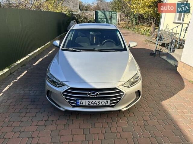 Серый Хендай Элантра, объемом двигателя 2 л и пробегом 198 тыс. км за 12500 $, фото 4 на Automoto.ua