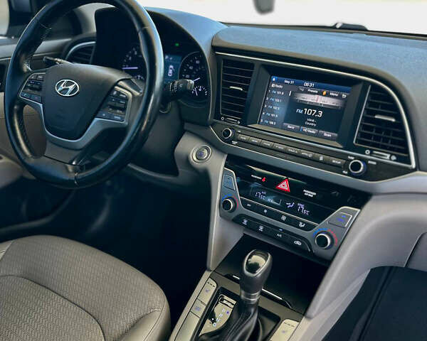 Хендай Элантра 2016 в Днепре (Днепропетровске) на Automoto.ua Серый Хендай Элантра, объемом двигателя 2 л и пробегом 199 тыс. км за 10999 $, фото 21 на Automoto.ua