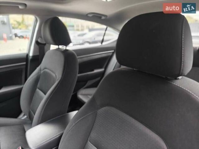 Серый Хендай Элантра, объемом двигателя 2 л и пробегом 99 тыс. км за 12300 $, фото 18 на Automoto.ua