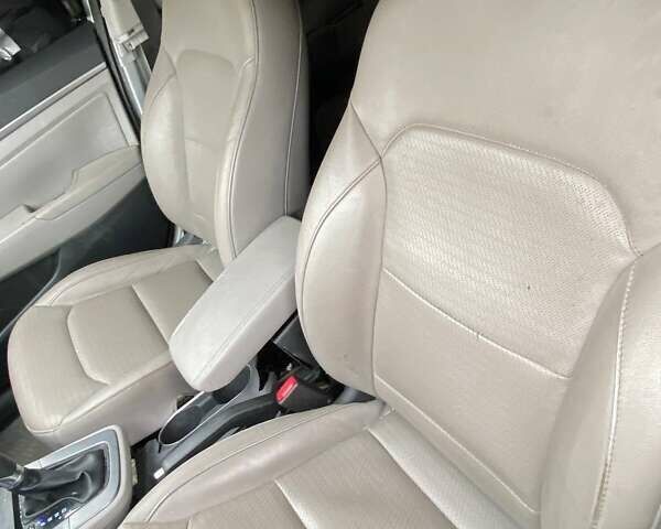 Серый Хендай Элантра, объемом двигателя 2 л и пробегом 150 тыс. км за 2800 $, фото 7 на Automoto.ua