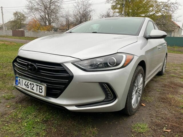 Серый Хендай Элантра, объемом двигателя 2 л и пробегом 115 тыс. км за 11300 $, фото 1 на Automoto.ua