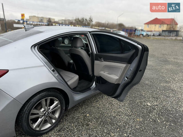 Серый Хендай Элантра, объемом двигателя 2 л и пробегом 135 тыс. км за 9999 $, фото 21 на Automoto.ua