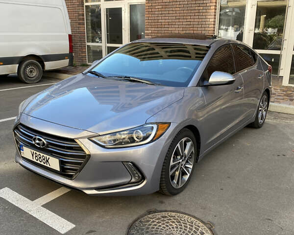 Хендай Элантра 2016 в Киеве на Automoto.ua Серый Хендай Элантра, объемом двигателя 2 л и пробегом 122 тыс. км за 14000 $, фото 2 на Automoto.ua