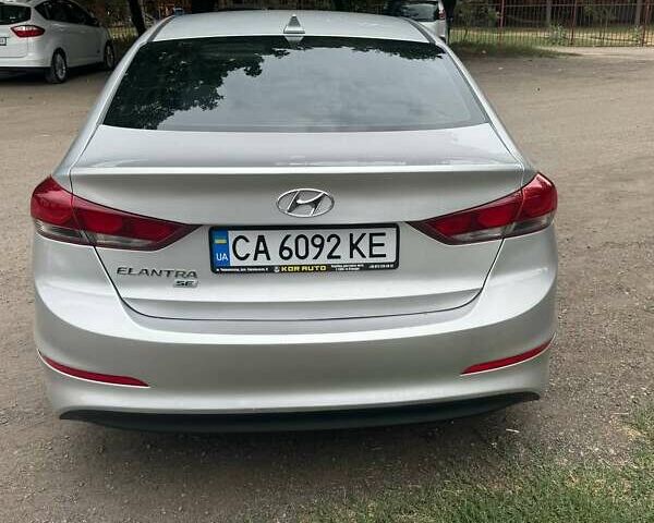 Серый Хендай Элантра, объемом двигателя 2 л и пробегом 173 тыс. км за 10850 $, фото 4 на Automoto.ua