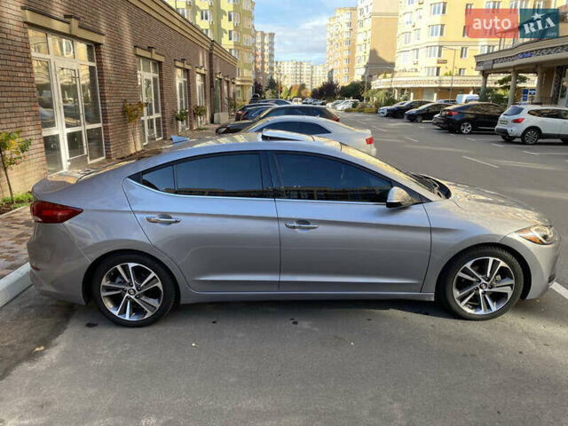 Хендай Элантра 2016 в Киеве на Automoto.ua Серый Хендай Элантра, объемом двигателя 2 л и пробегом 122 тыс. км за 14000 $, фото 10 на Automoto.ua